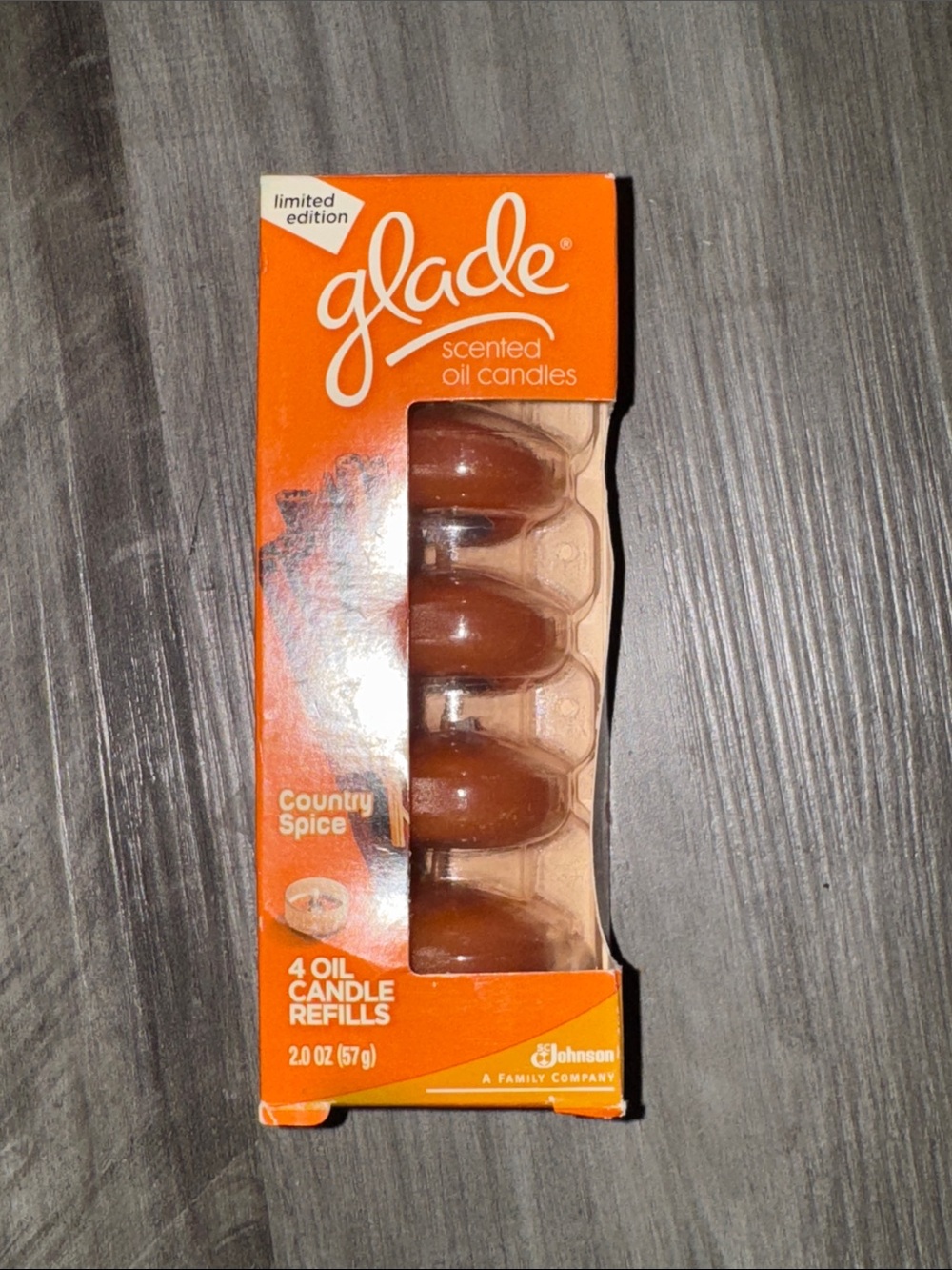 NEW Glade Scented Oil Candles. 4 Refills. Country Spice Limited Edition